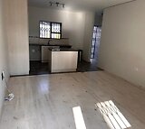 Apartment To Let in Honeydew Grove IOL Property