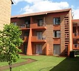 Stunning Bachelor flat in the Cambridge Court complex for 2024