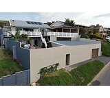 5 Bedroom House For Sale in Winterstrand