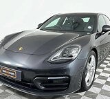 2022 Porsche Panamera PDK